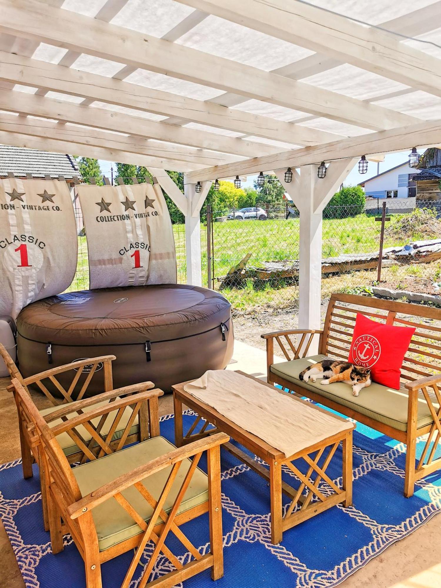 Red Bed Villa Jankowice  Luaran gambar